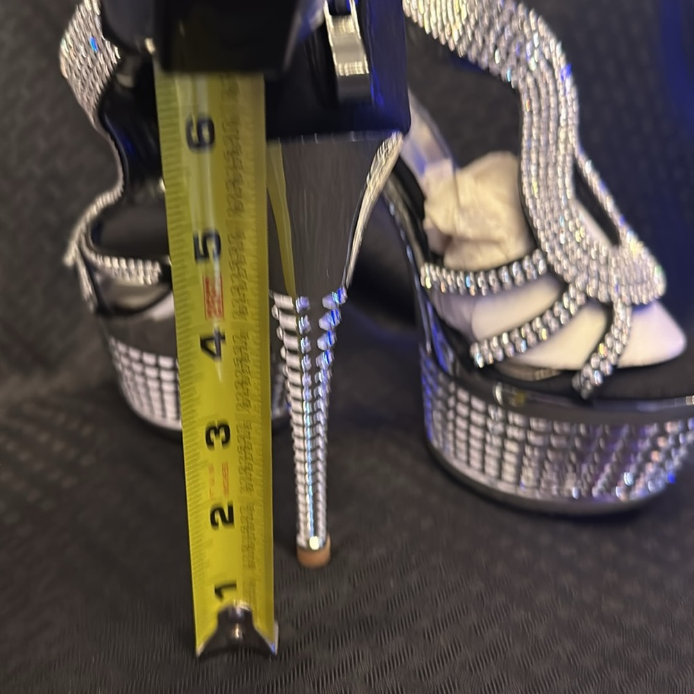 Beauty Heel Black 6” Stilettos - Picture 4 of 5